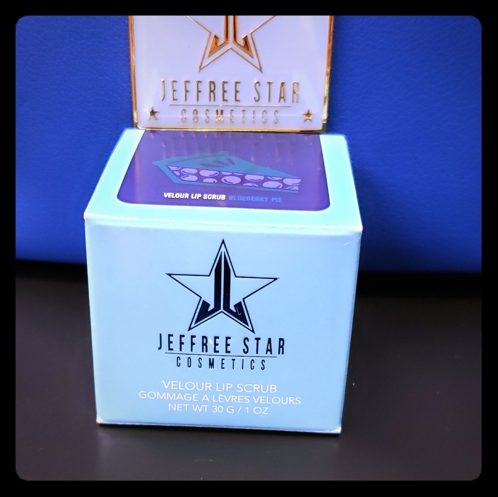 Jeffree Star Blueberry Pie Velour Lip Scrub